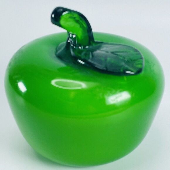 Green Art Glass Apple Green Stem Leaf 3.25 Inches 3-G Imports Paperweight - Picture 1 of 6
